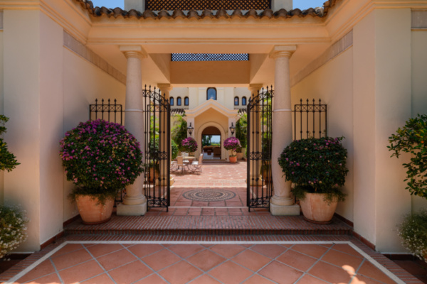 Villa For Sale in Marbella Hill Club 4686-11