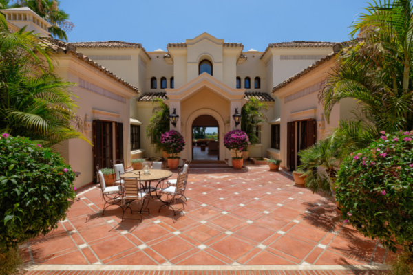 Villa For Sale in Marbella Hill Club 4686-13