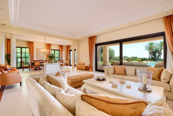 Villa For Sale in Marbella Hill Club 4686-47