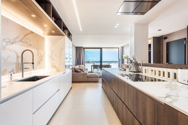 Apartment For Sale in Puerto Banus - 4770 -4