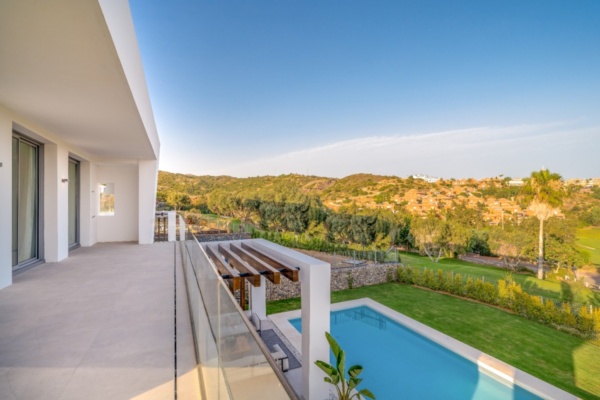 Villa For Sale in East Marbella - 4822 -4