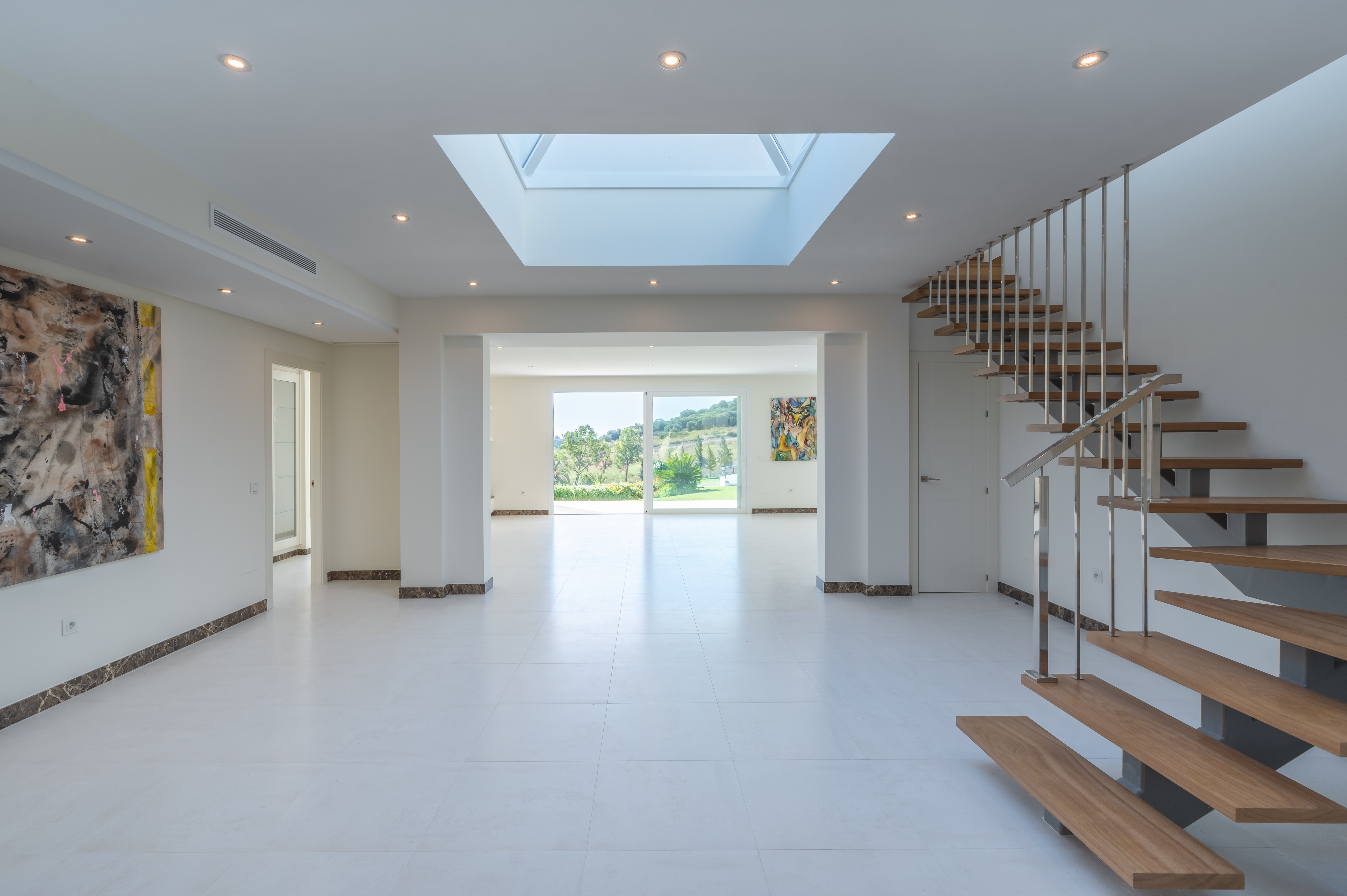 Villa For Sale in El Paraiso, Benahavis - 4687 -11