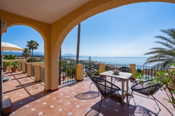Villa For Sale in Estepona - 46687 - 4