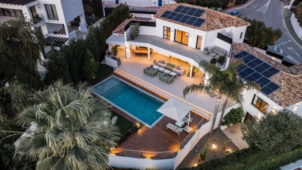 Villa For Sale in Marbella - 46700 - 2